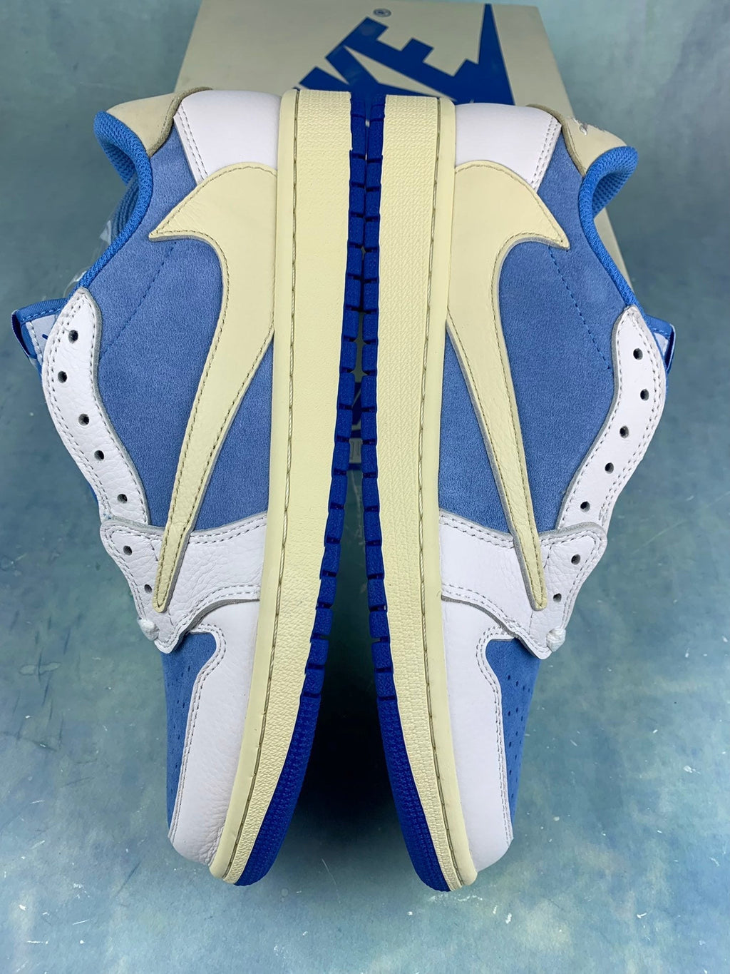 Air Jordan 1 Low White/Treasure Blue Unisex Sneakers DM7866-134