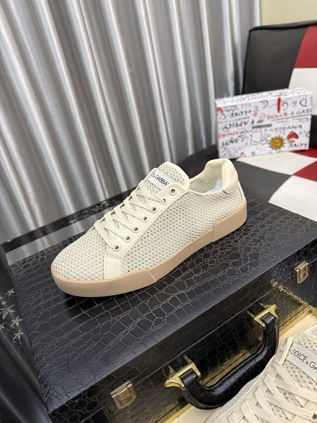 Dolce & Gabbana Perforated Low-Top Sneakers