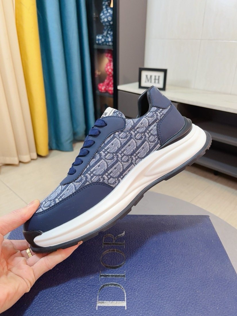 Dior Men's Patterned Low-Top Sneakers - Padded Collar